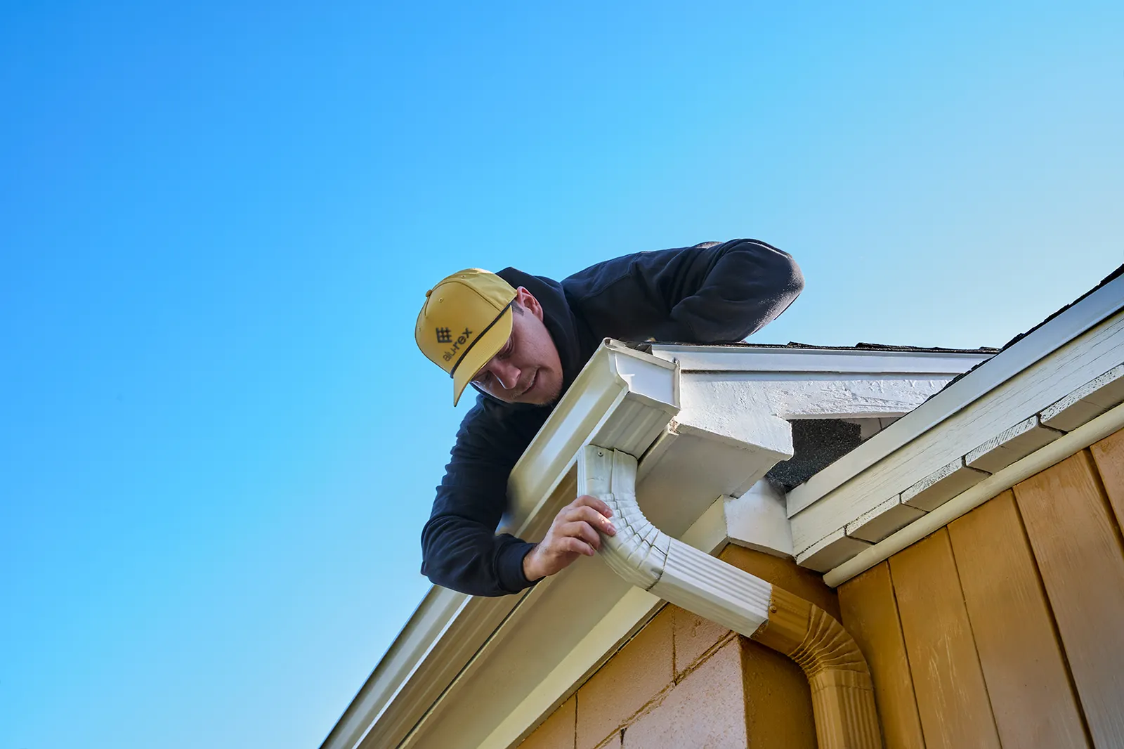 Réalisation Toit Tech Expert 2010 — gouttières et toiture en Estrie